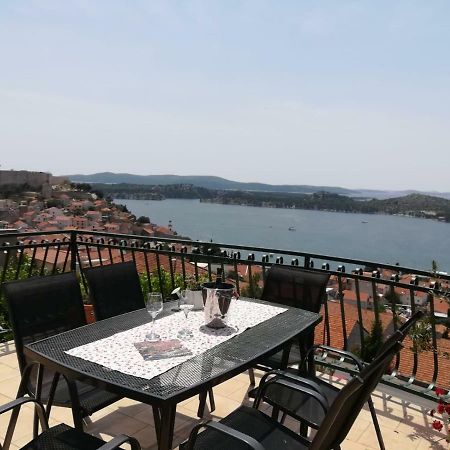 Apartman Betty Шибеник Екстер'єр фото