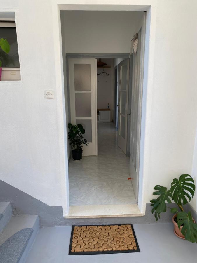 Apartman Betty Шибеник Екстер'єр фото