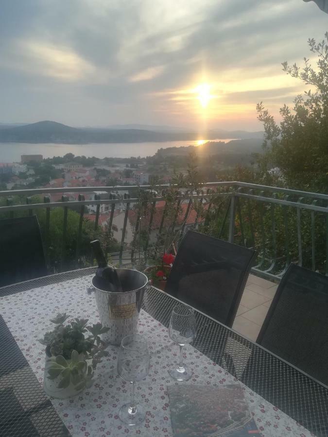 Apartman Betty Шибеник Екстер'єр фото