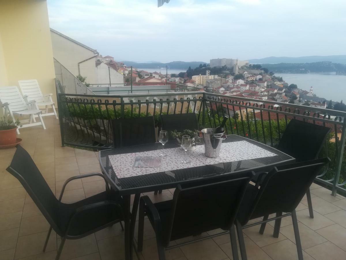 Apartman Betty Шибеник Екстер'єр фото